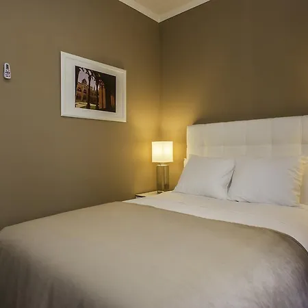 Oda ve Kahvaltı Ph Downtown 3*